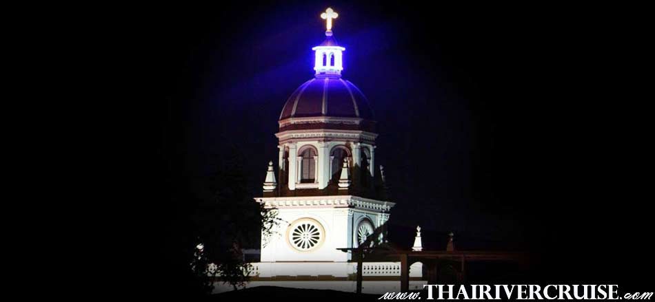 New-year-eve-Bangkok-Santa-Cruz-Church-Bangkok-1