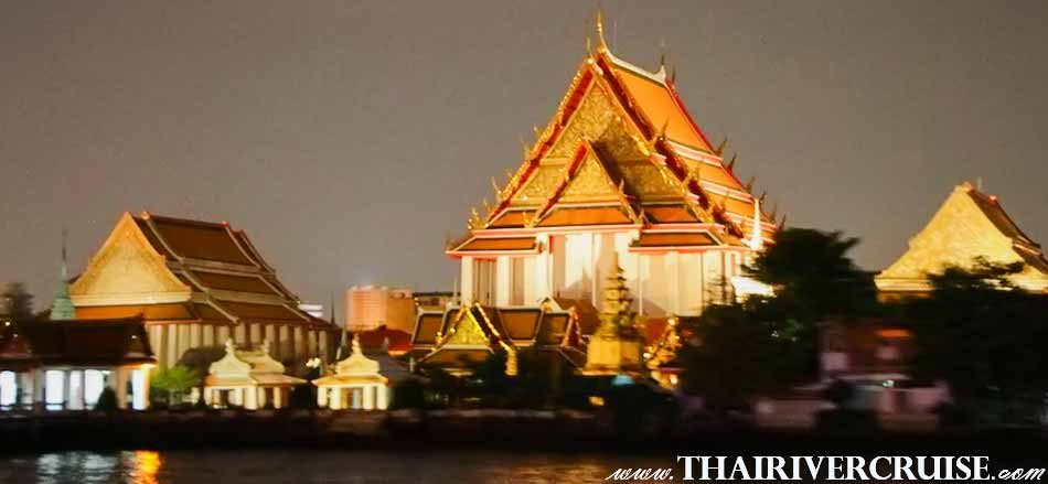 New-year-eve-Bangkok-Wat-kalayamit