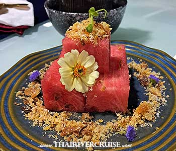 Bangkok Rice Barge New Year EVE Dinner Cruise Mahapatra Cruise