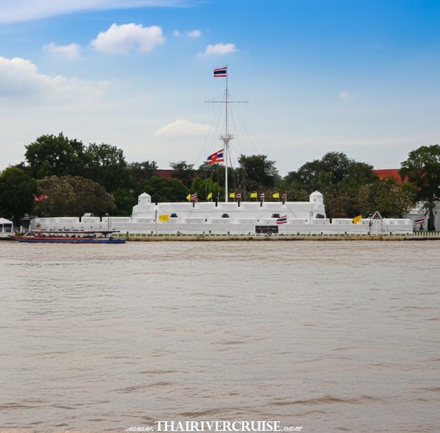 Rice Barge Canal Tour Bangkok : Best rice barge canal tour Bangkok private boat rental Chao phraya river. Booking to rice barge cruise Bangkok private visit canal Thonburi