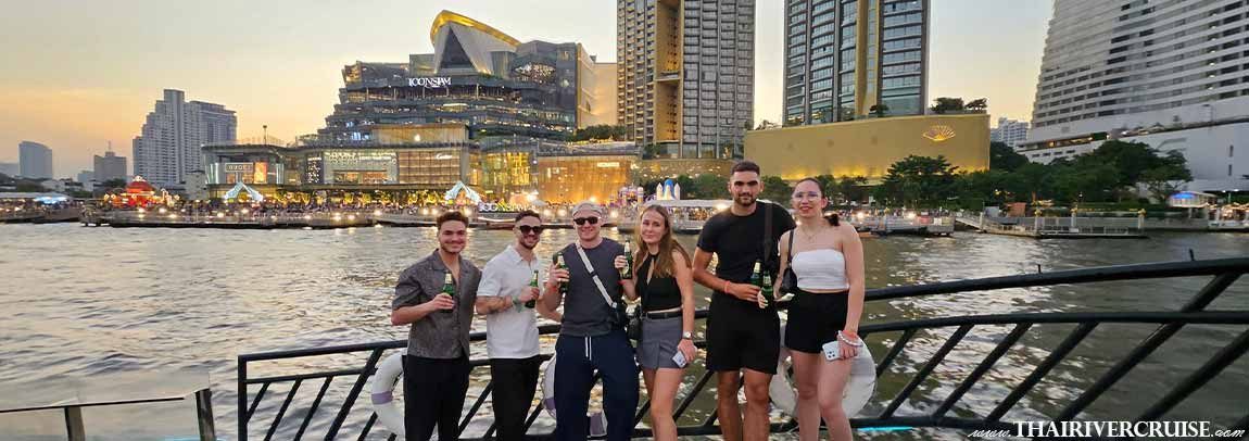 Party Boat Bangkok : Yodsiam Boat - Whether you are traveling with a group of friends or looking to meet fellow travelers, the Yodsiam Boat provides the perfect backdrop for an unforgettable night. From the moment you step on board at Asiatique The Riverfront, you are greeted with a pulse-pounding beat and a skyline that glitters with golden temples and modern skyscrapers.