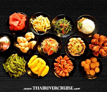Party Boat Bangkok : Yodsiam Boat - Mini Buffet: Expect a selection of snacks like crispy fried chicken, French fries, and nuggets.Fresh Fruits: A variety of seasonal Thai fruits are served to keep you refreshed.