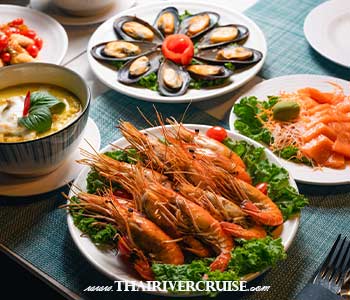 Riverside Carnival Cruise Bangkok - offers an International & Thai Seafood Buffet. While specific dishes change seasonally, you typically find: Seafood: Grilled river prawns, New Zealand mussels, and sometimes crab.