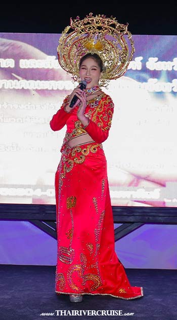 Romantic Halal Dinner Cruise Bangkok - Riverside Faraya Cruise Bangkok Halal Dinner Chao Phraya River - Live Entertainment To enhance the romantic and festive atmosphere, a professional live band performs a mix of international hits and soothing melodies.