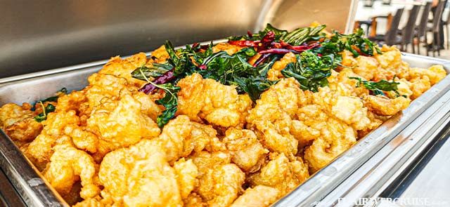 The Luxury White Twilight Cruise Romantic Sunset Bangkok - Gourmet Seafood: Indulge in fresh grilled prawns, New Zealand mussels, and unlimited salmon sashimi.