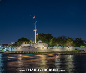 Vichai Prasit Fort Bangkok - Chaophraya River Night Views Vichai Prasit Fort Bangkok - Chaophraya River Night Views