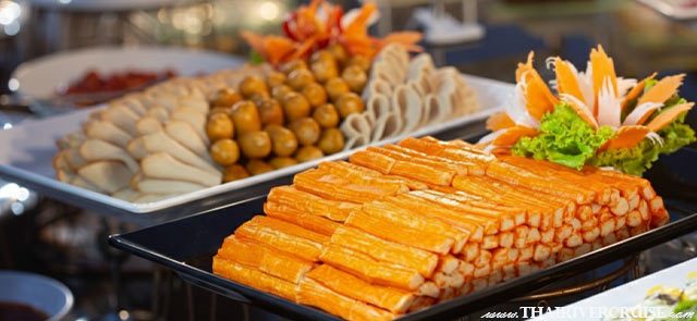 Alangka Sunset Cruise Bangkok Skyline Sunset Cruise ICON-siam - From authentic Thai curries to Japanese sashimi and Western favorites, the culinary variety ensures no guest goes home hungry.