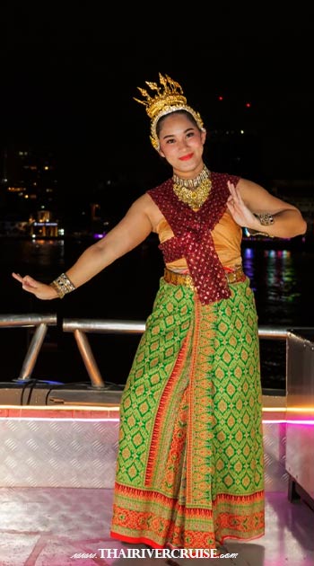 Thai Classical Dance: Witness the grace and beauty of traditional Thai culture-Rooftop Valentine Day Dinner Bangkok White Orchid River Cruise - Rooftop Valentine Day Dinner Bangkok White Orchid River Cruise - Thai Classical Dance: Witness the grace and beauty of traditional Thai culture.