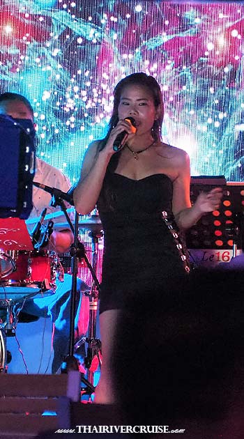 Valentine Day Bangkok Dinner Smile Riverside Cruise - Romantic Ambiance and Entertainment To elevate the mood, the cruise features a live band performing romantic hits Valentine Day Bangkok Dinner Smile Riverside Cruise - Romantic Ambiance and Entertainment To elevate the mood, the cruise features a live band performing romantic hits