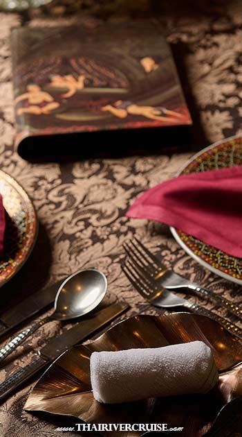 The Manohra Cruises fleet consists of historic vessels—Manohra Sun, Moon, and Star—which have been meticulously preserved to provide a private and exclusive atmosphere. - Luxury Ricebarge Valentine Day Dinner Manohra Cruises romance dinning 5 Star Chaophraya River boat Luxury Ricebarge Valentine Day Dinner Manohra Cruises romance dinning 5 Star Chaophraya River boat - The Manohra Cruises fleet consists of historic vessels—Manohra Sun, Moon, and Star—which have been meticulously preserved to provide a private and exclusive atmosphere.