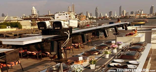 Sunset Cruise Bangkok Iconsiam Sawasdee Chaophraya Cruise : The most luxurious sunset cruise departing from ICONSIAM. ,Best Views from the Sawasdee Chaophraya Rooftop Deck,Take in 360-degree panoramic views of Wat Arun and the Grand Palace. Learn why the Sky Deck is the most sought-after seat in Bangkok.