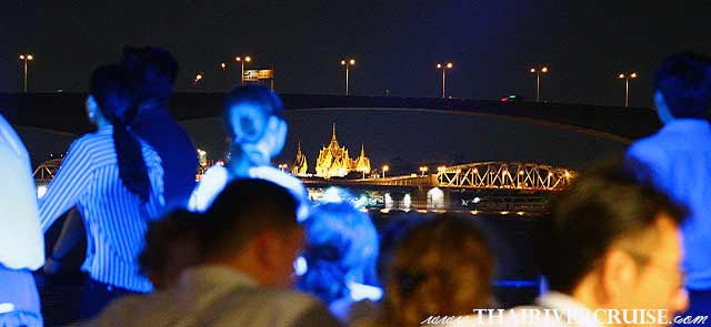 Private-Cruise-Bangkok-HOLDER-SAS-640x295 Saying "thank you" to your team, high-value clients, or close partners should feel like a true reward. While standard restaurant dinners are fine, nothing makes an impact quite like hosting a Bangkok private party boat cruise. - Small group thank you party on a Bangkok private party boat