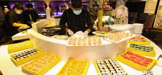 Wonderful-Pearl-Cruise-Bangkok-Dinner-Cruise (20)